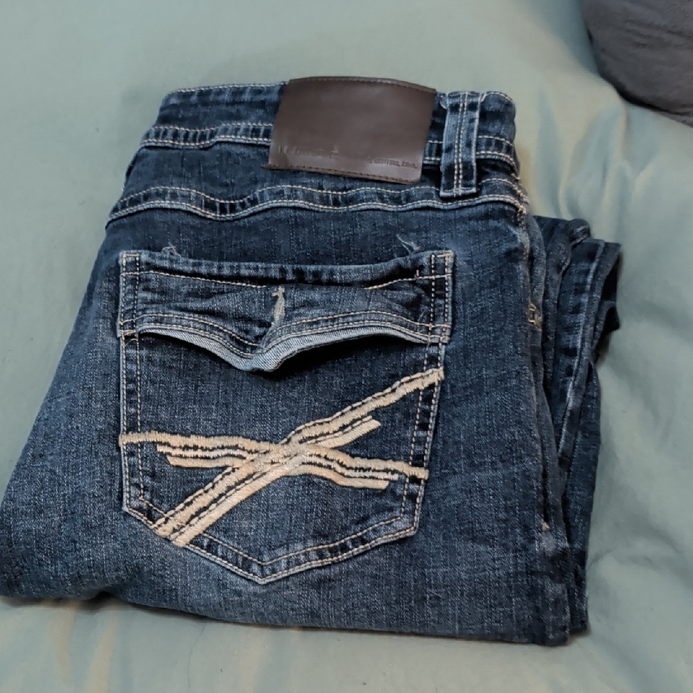 Men’s Denim Jeans with Contrast Back Pocket Stitching. Axel Slim Bootcut 32 / 32